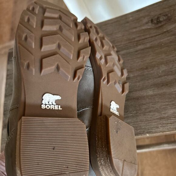 - Sorel Women’s Emelie™ III Chelsea Waterproof taupe worn once - Picture 5 of 9